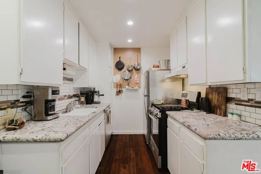 2721 2nd Street #111 photo 10