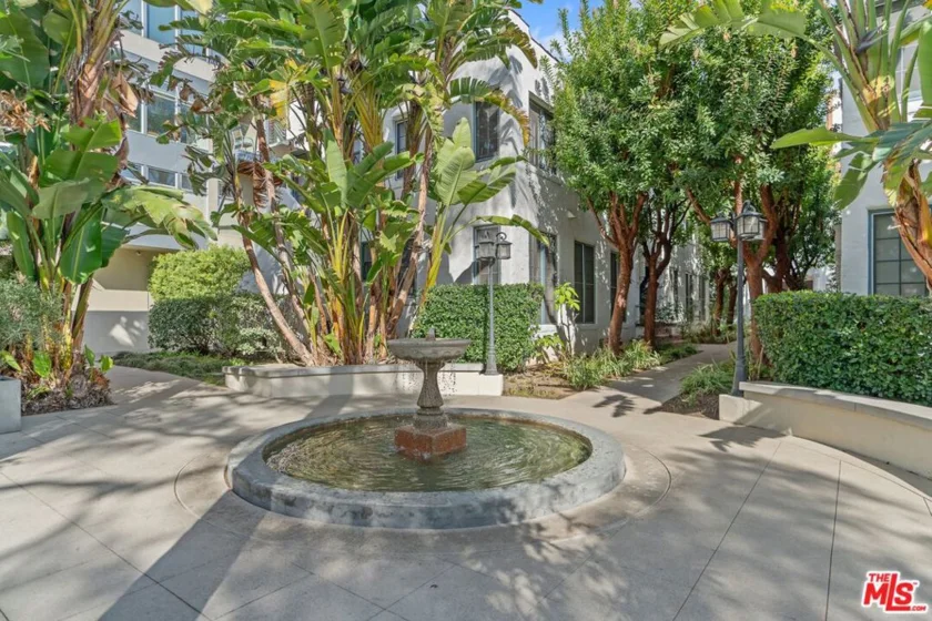 1250 N Harper Avenue #302 photo 32