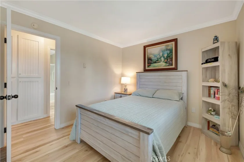 19-G Van Ness Court photo 12