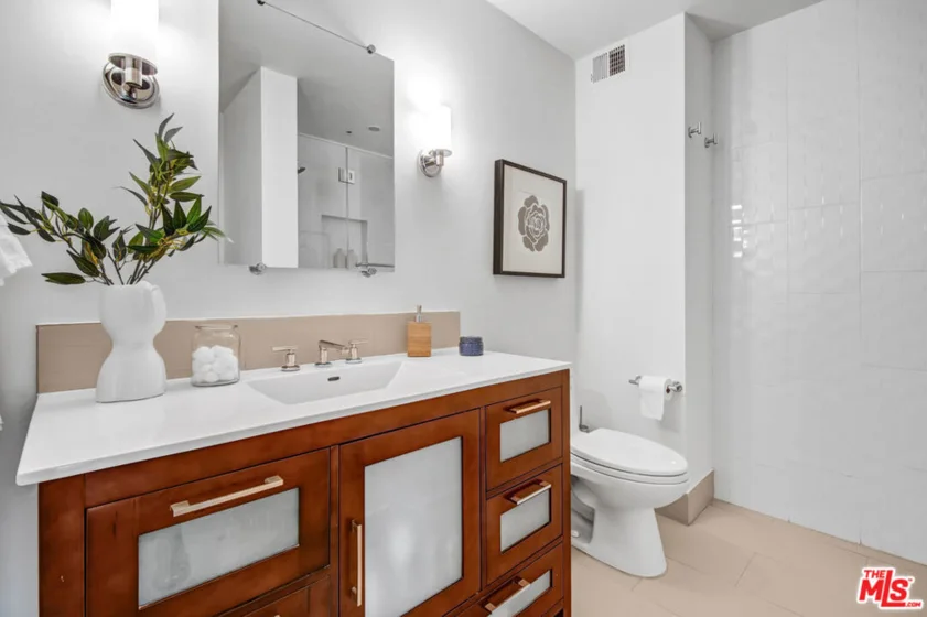 10790 Wilshire Boulevard #404 photo 16
