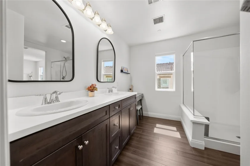 24237 Hazelnut Avenue photo 19