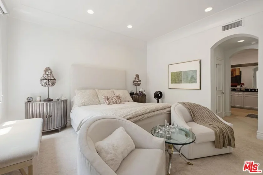 10116 Empyrean Way #202 photo 7