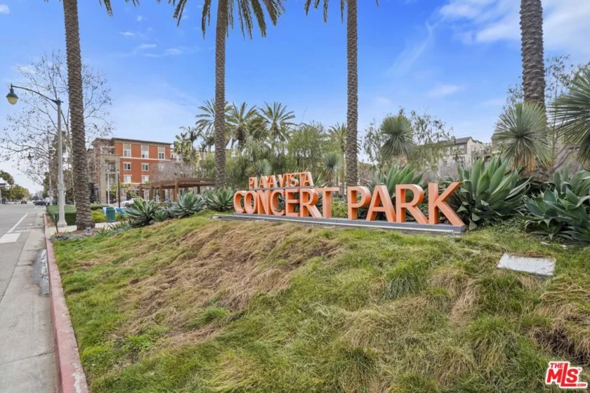 5400 Playa Vista Drive #23 photo 58