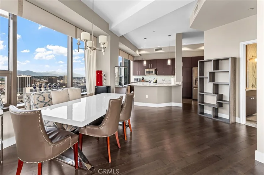 1100 Wilshire #2702 photo 28