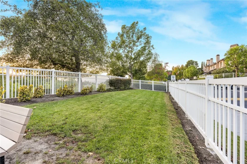 1136 S Country Glen Way photo 36