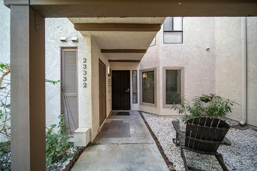 23332 Coso photo 10