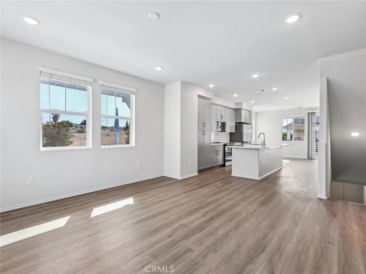 608 Lotus Drive photo 32