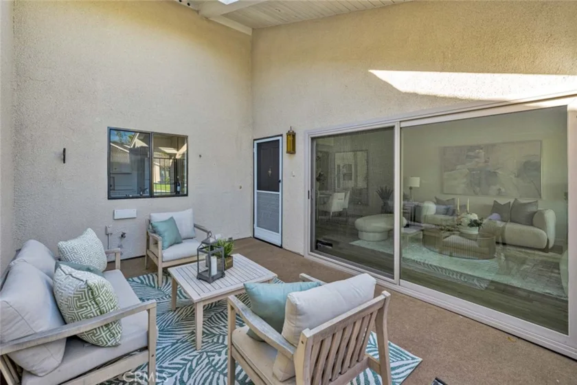 8605 Solano #1005-B photo 5
