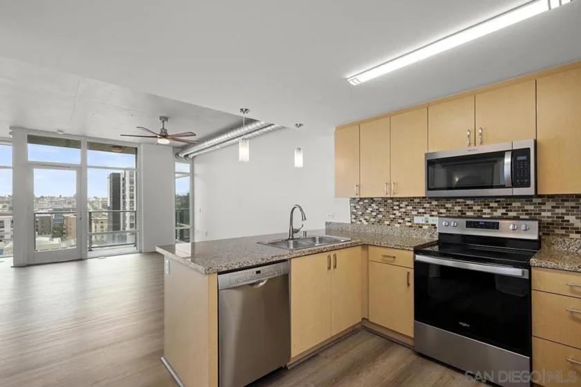 1080 Park Boulevard #913 photo 32
