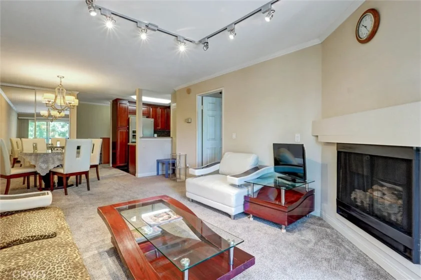 5545 Canoga Avenue #220 photo 1