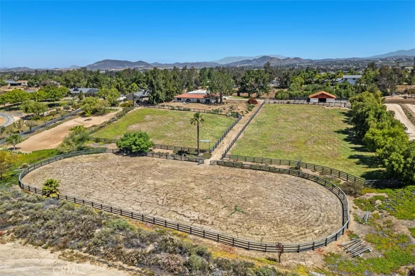 35820 Pauba Road photo