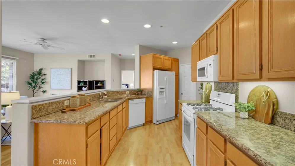 329 Rathbourne photo 9