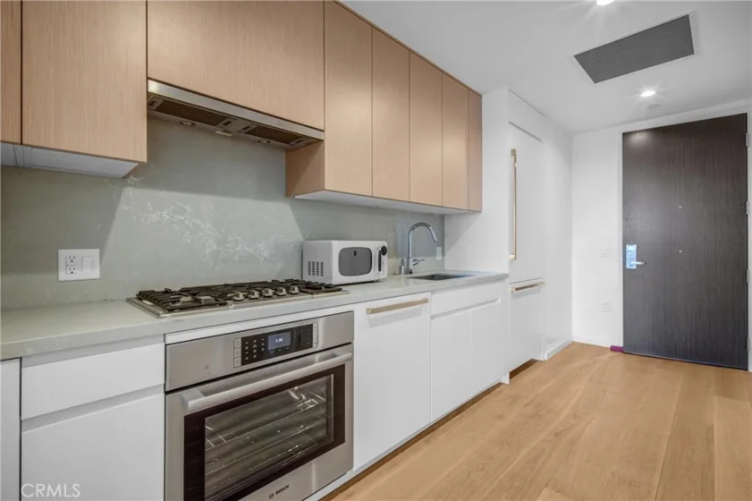 877 Francisco Street #1818 photo 5