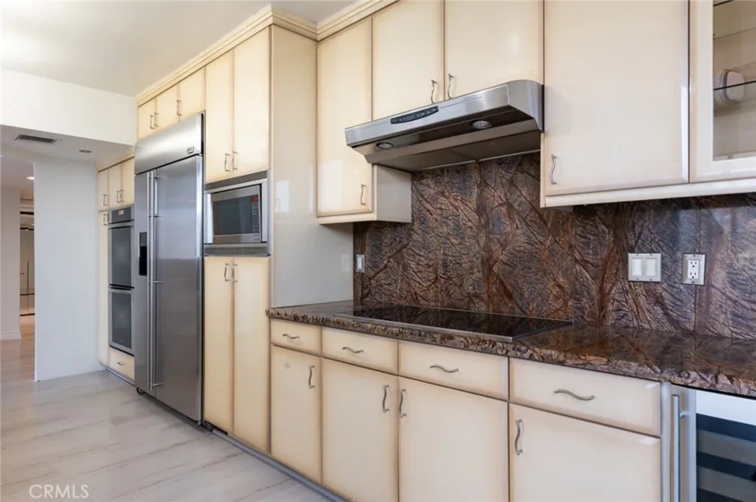 343 E Pioneer Drive #802 photo 18