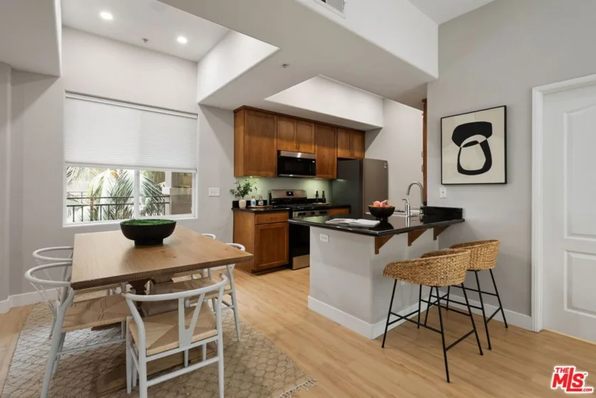 4060 Glencoe Avenue #307 photo 5