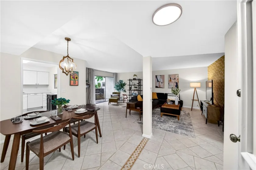 15020 Victory Boulevard #104 photo 8
