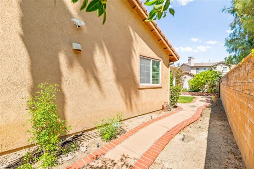 39894 Camden Court photo 62