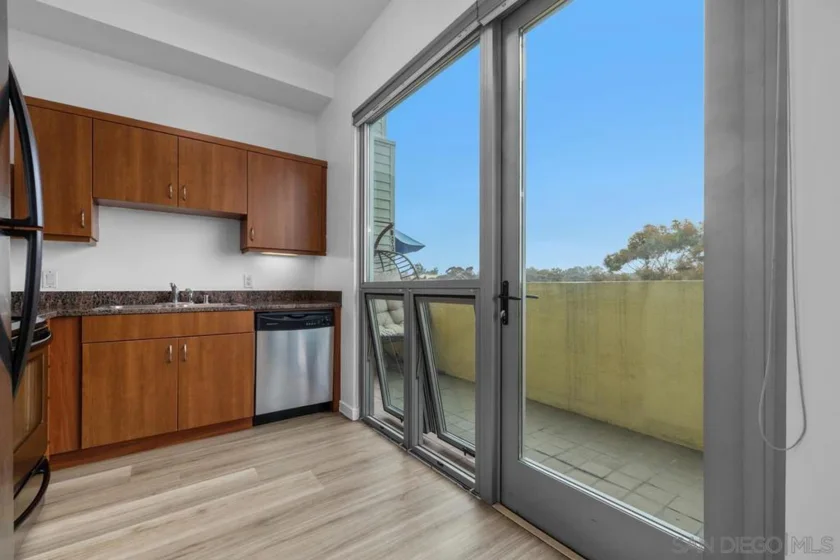 889 Date Street #448 photo 39