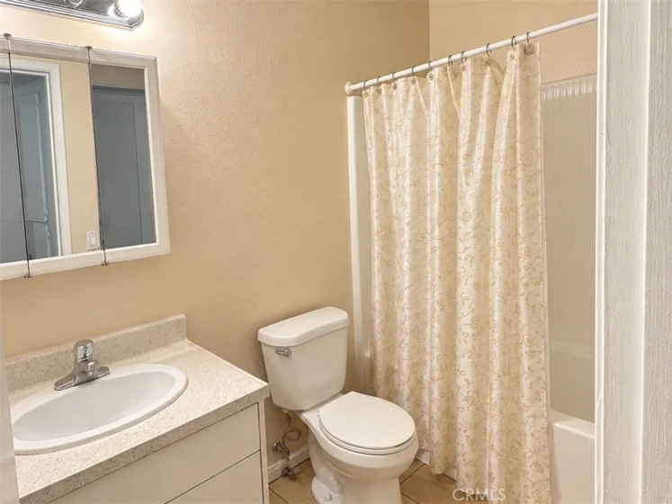 18350 Hatteras Street #233 photo 9