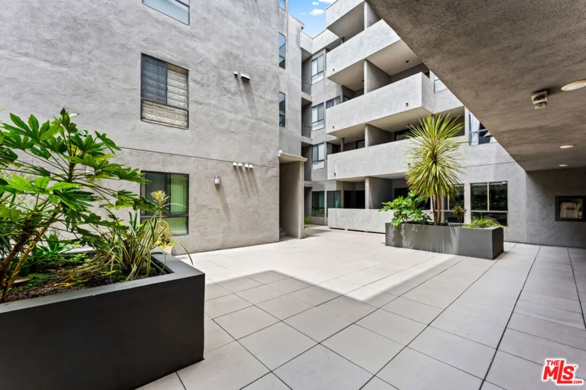 12115 San Vicente Boulevard #111 photo 19