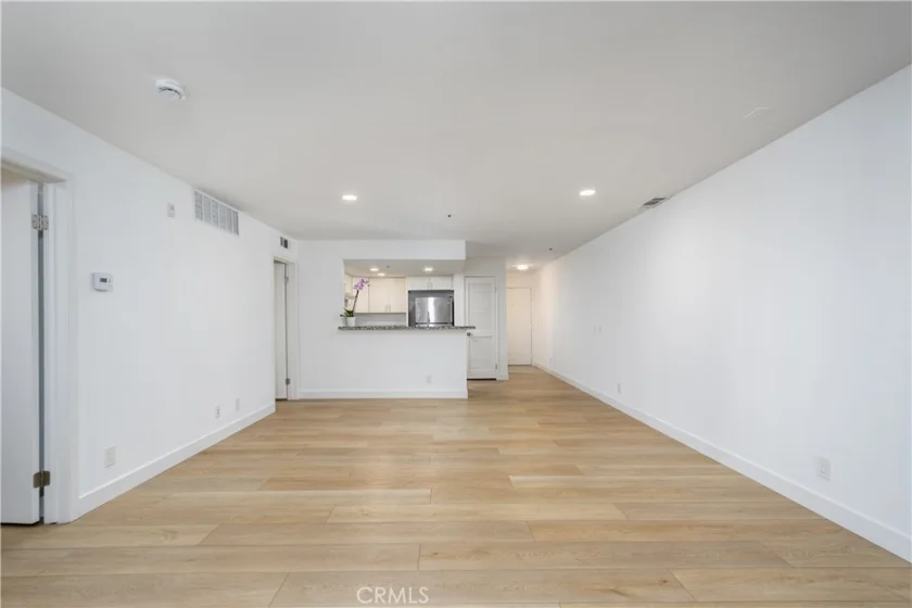 35 Linden photo 3
