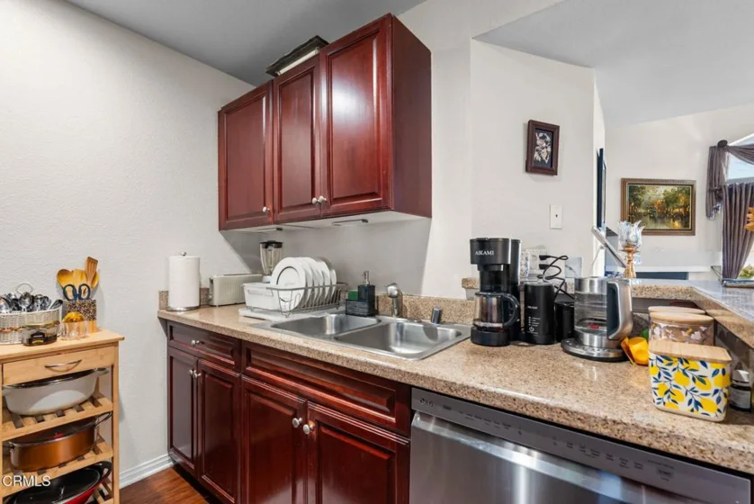5565 Canoga Avenue #312 photo 8