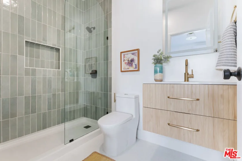 1221 5th Avenue #1 photo 11