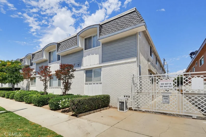 1720 Newport Avenue #2 photo 4