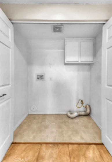 523 Towergrove photo 19
