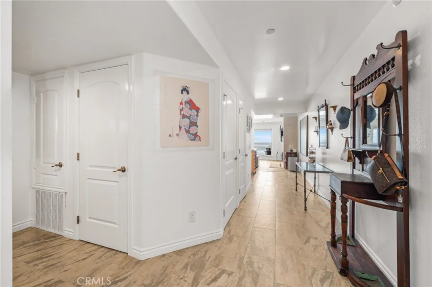 714 Seacoast Drive #211 photo 4