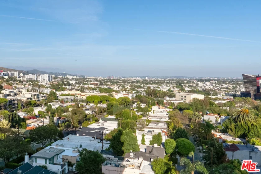 838 N Doheny Drive #1001 photo 23
