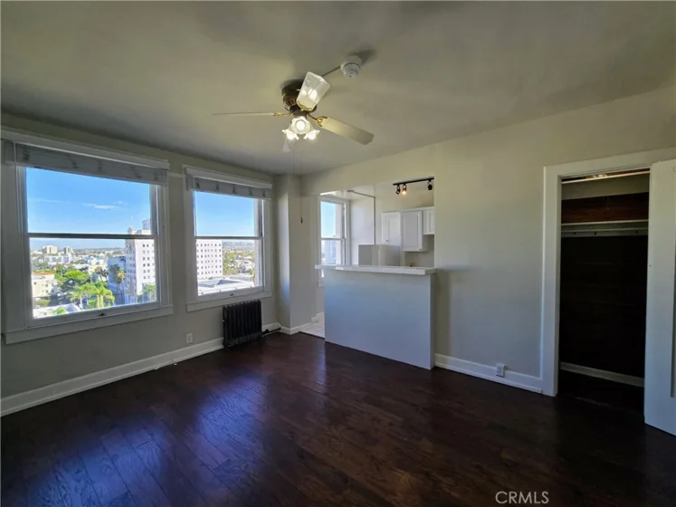 455 E Ocean Boulevard #915 photo 33