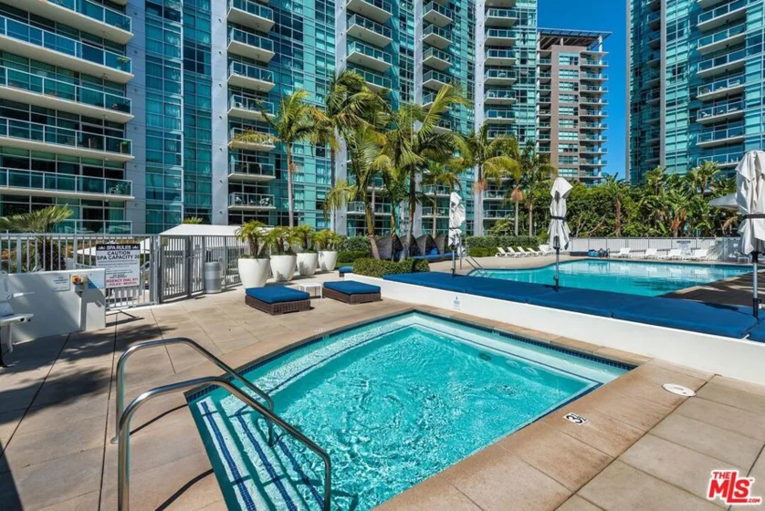 13700 Marina Pointe Drive #305 photo 62