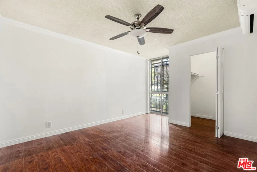 525 S Ardmore Avenue #107 photo 21
