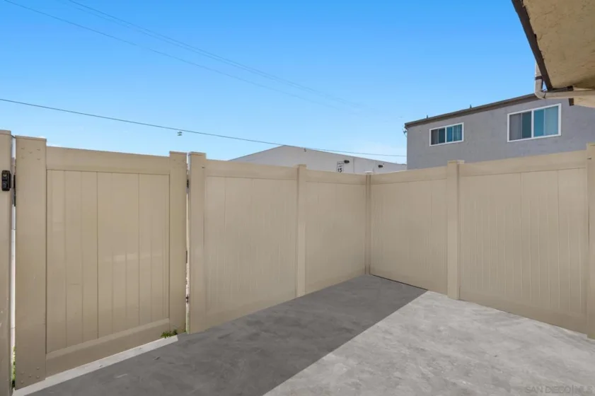 389 Shady Lane #I photo 19