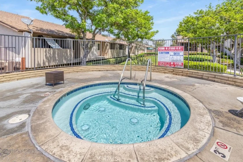 278 N Wilshire #129 photo 31