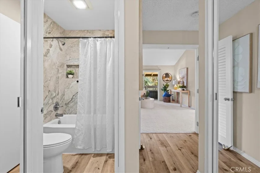 208 Springview photo 17