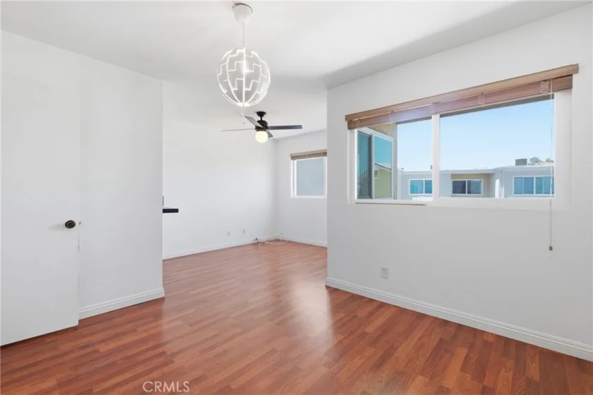 54 Oval Road photo 17