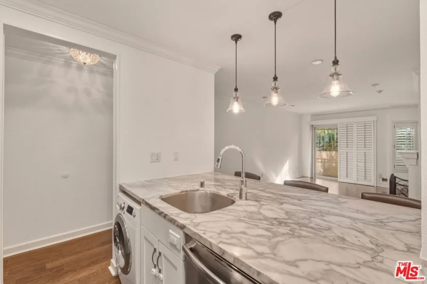 141 S Clark Drive #225 photo 7