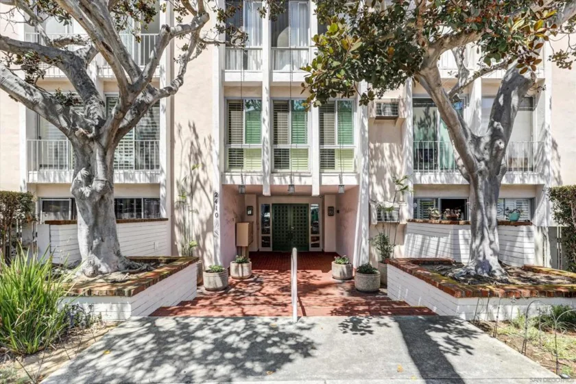 2410 Albatross Street #9 photo 2