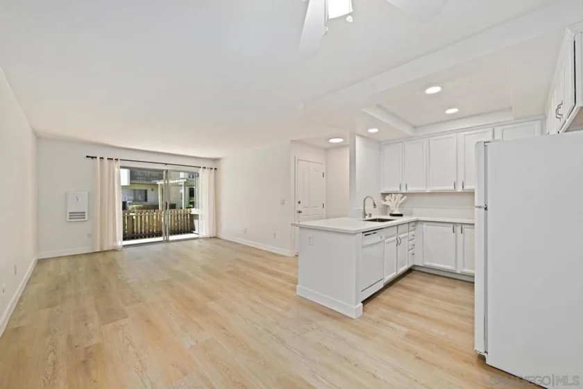 432 Edgehill Lane #145 photo 9