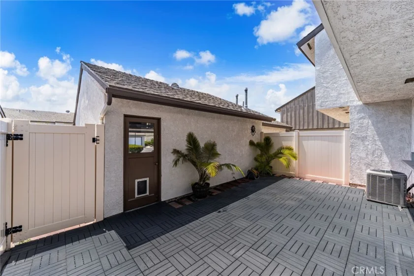 1435 W Cerritos #40 photo 30
