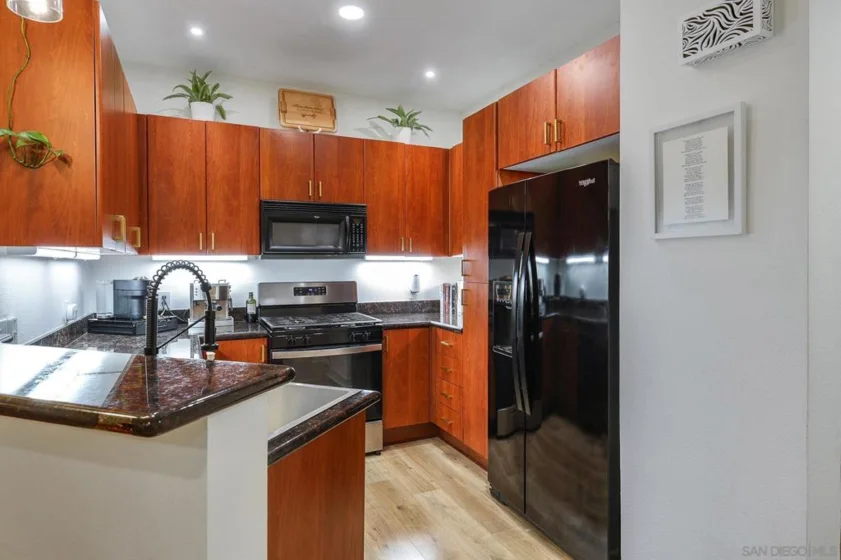 1465 C Street #3310 photo 4