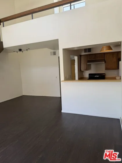 8221 Langdon Avenue #204 photo 5