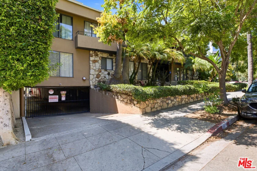 1275 Havenhurst Drive #15 photo 37