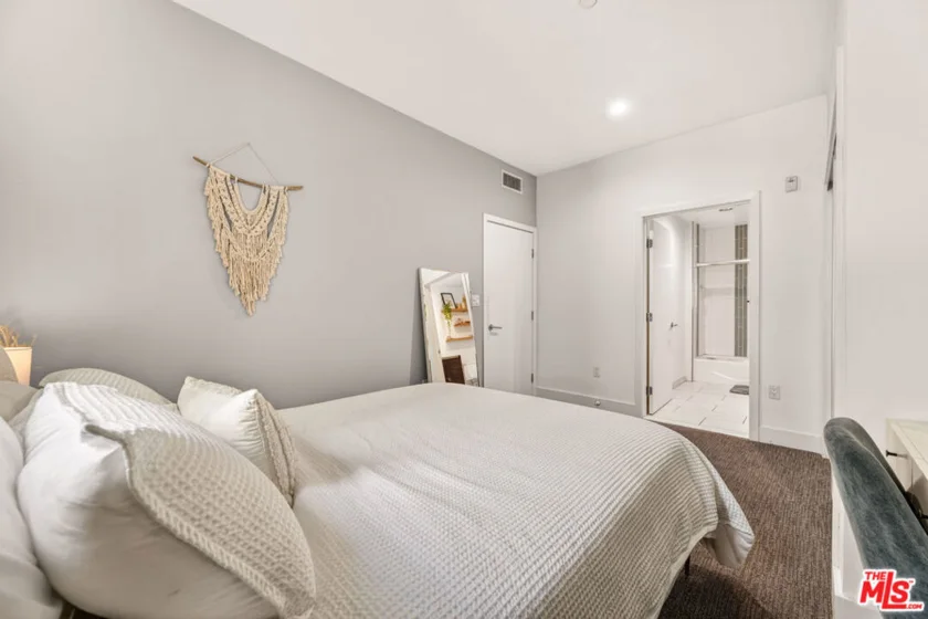 1700 Sawtelle Boulevard #208 photo 8