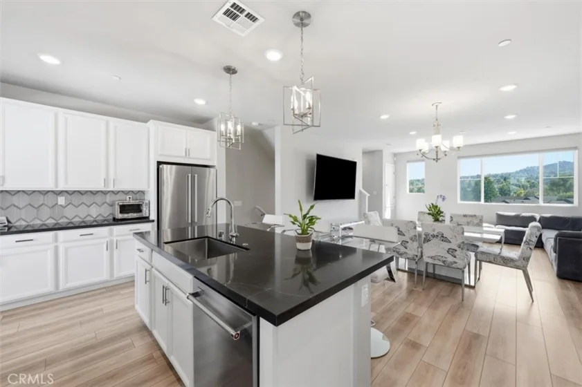 1414 Sea Lane photo 1