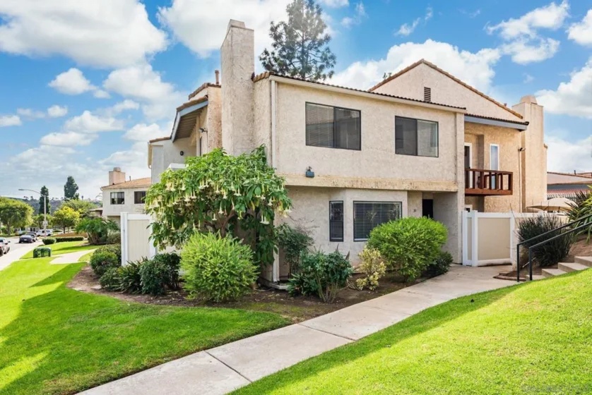 1720 Melrose Avenue #30 photo 1