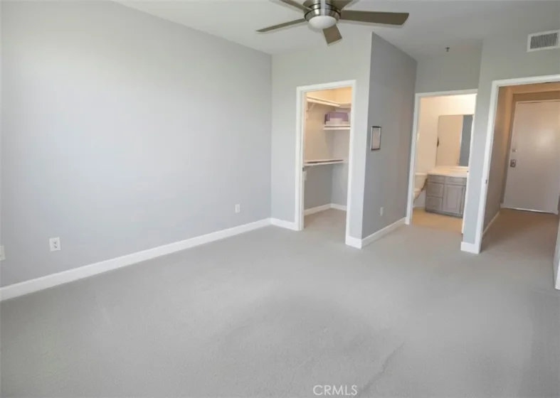 5350 White Oak Avenue #105 photo 22