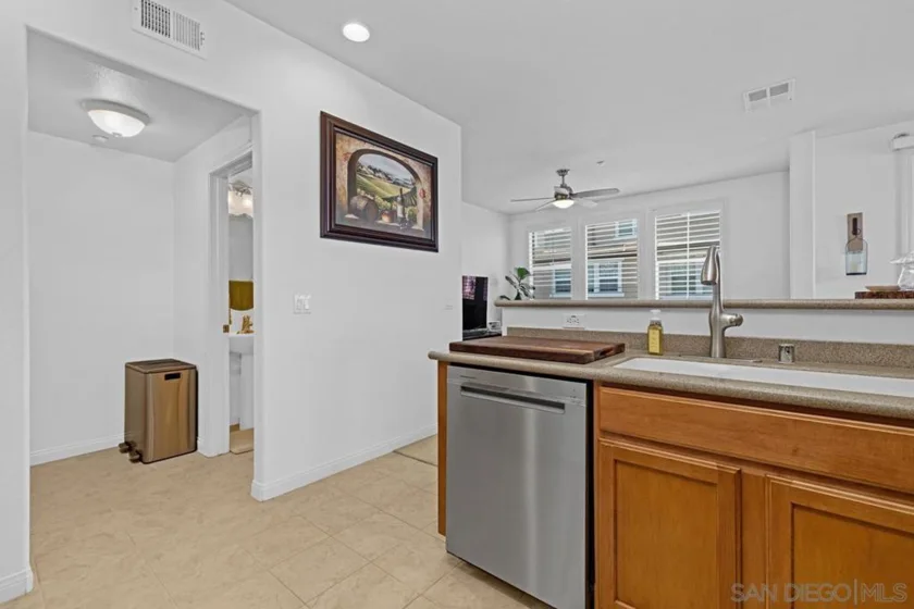 1800 Clare Lane photo 14